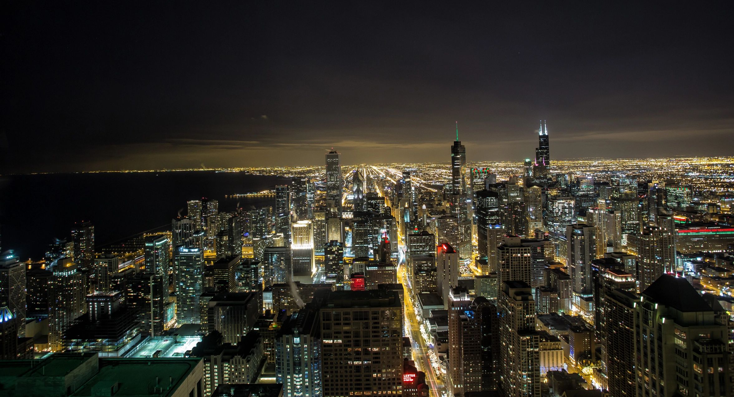 Chicago skyline at night
